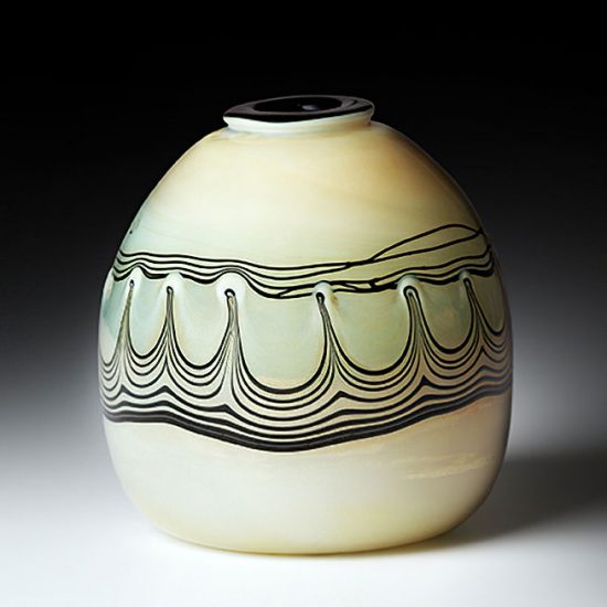 Kugelvase aus der Serie „Poesie in Glas“