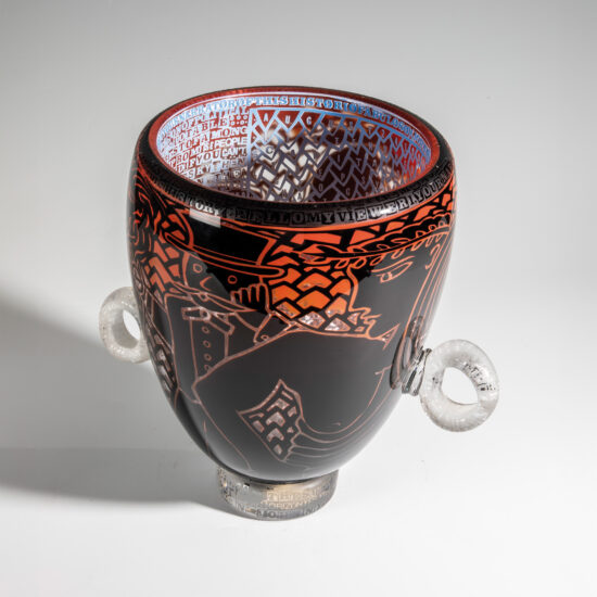 Große Henkelvase The Meaning of the World Pie